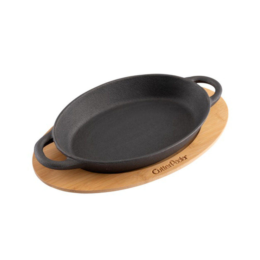 מחבת אובלית 2 ידיות יציקת ברזל עם תחתית במבוק 36X25 ס”מ CutterPeeler