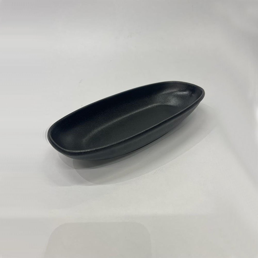 כלי הגשה אובלי פורצלן שחור מט 27X12 ס"מ