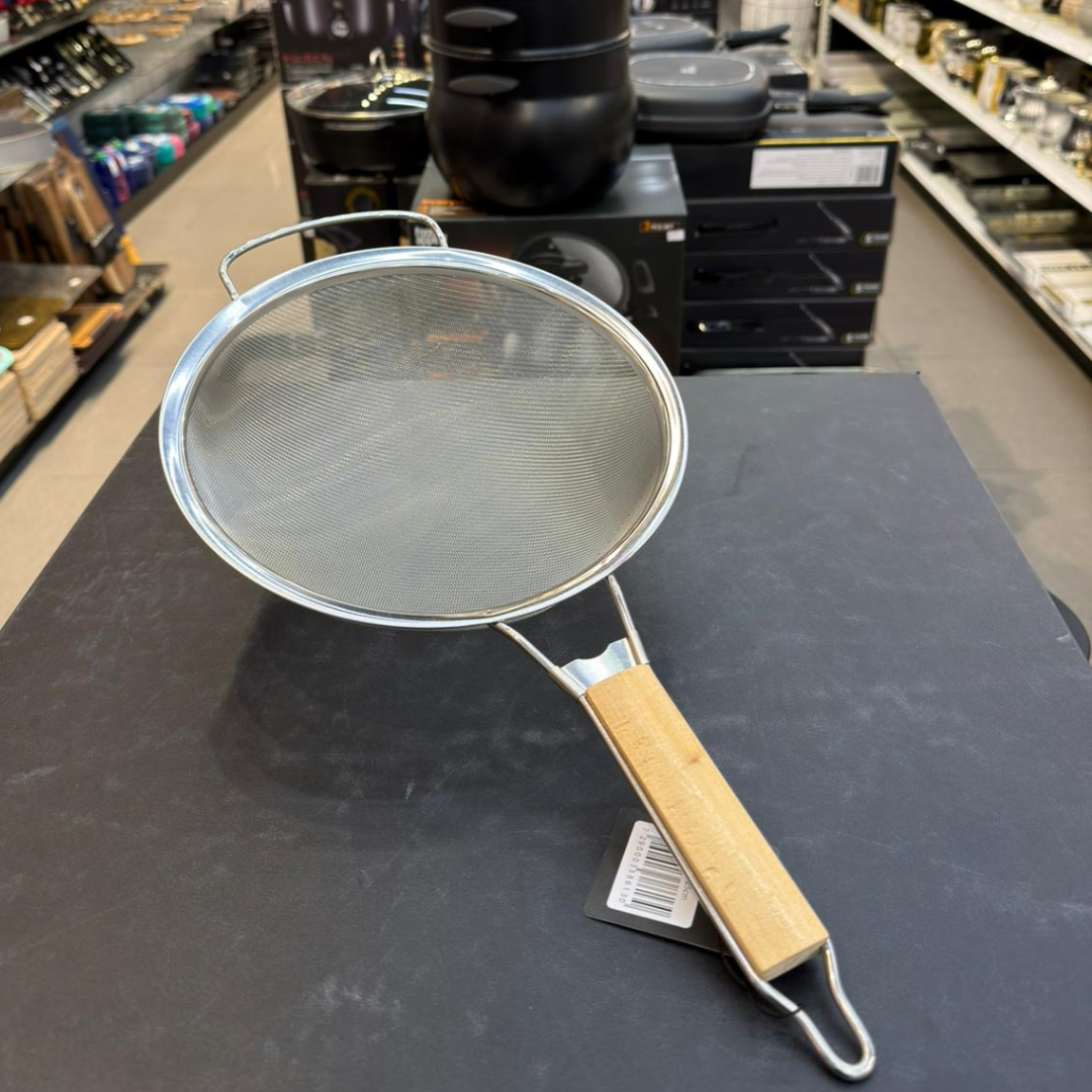 מסננת רשת ידית עץ 22 ס״מ