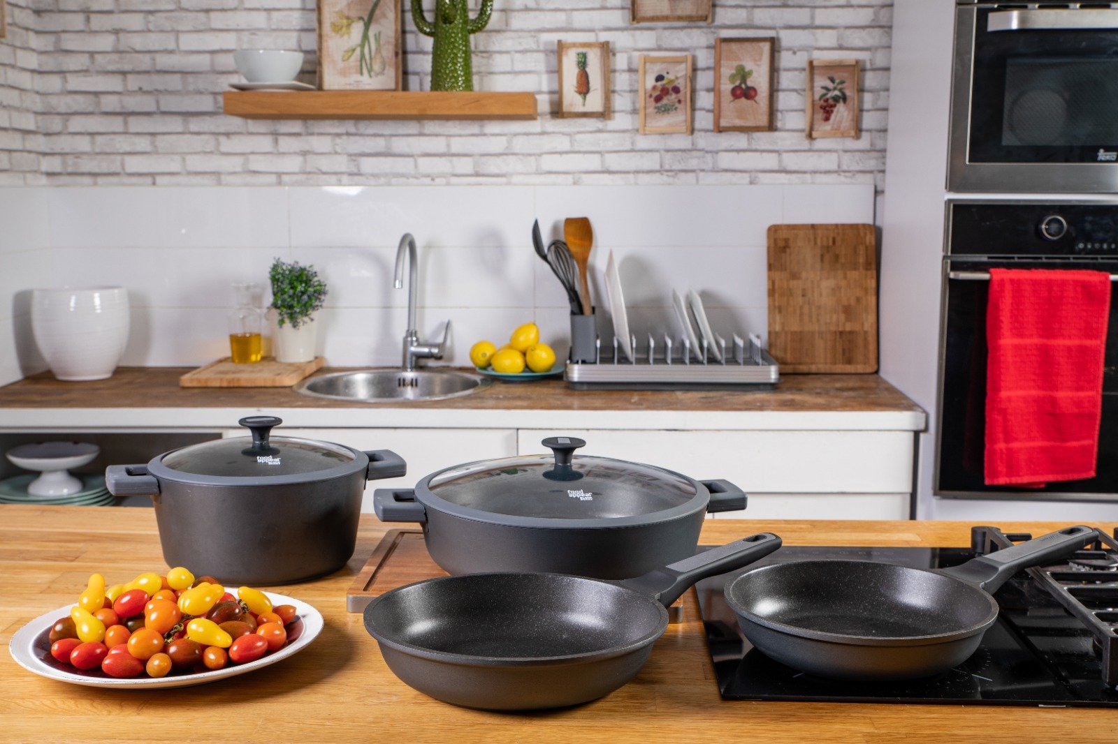 סיר יציקת אלומיניום 28 ס"מ , 6.8 ליטר BLACKBERRY