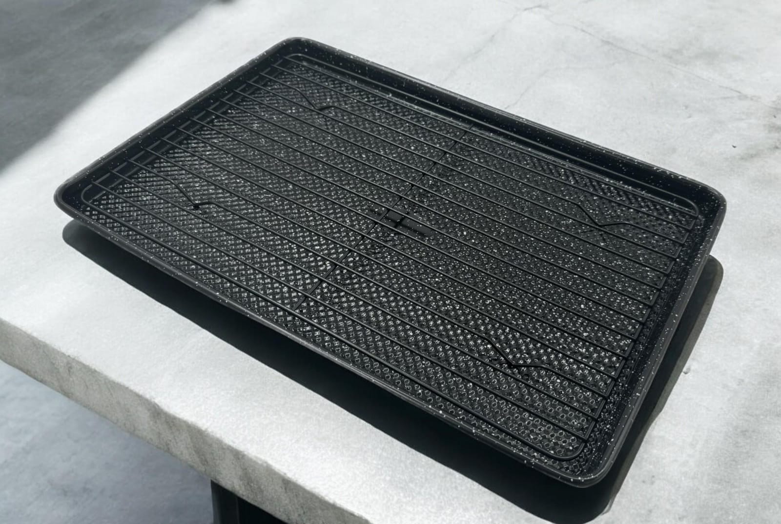 מגה קריספר שחור כפול BLACK