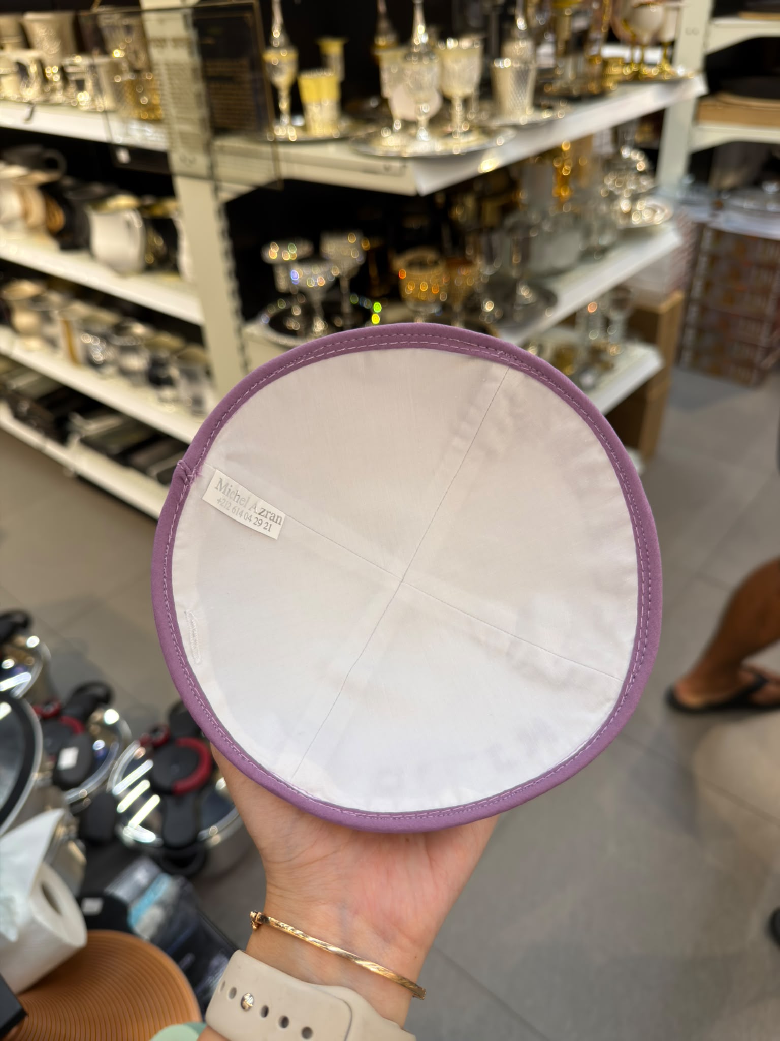 כיפה קטיפה מרוקאית 18 ס״מ – סגול 'סידנא בבא סאלי׳ כתוביות סגולות