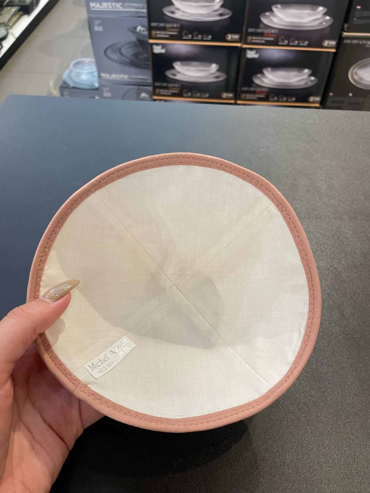 כיפה קטיפה מרוקאית 18 ס״מ – אפרסק ׳רבי מאיר בעל הנס' כתוביות רוז גולד