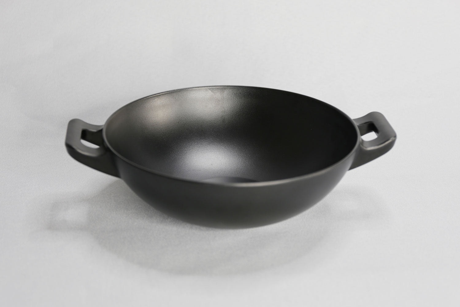 מחבת עגול עמוק + ידיות 8.3X25X31.8 מלמין שחור ליטל שף