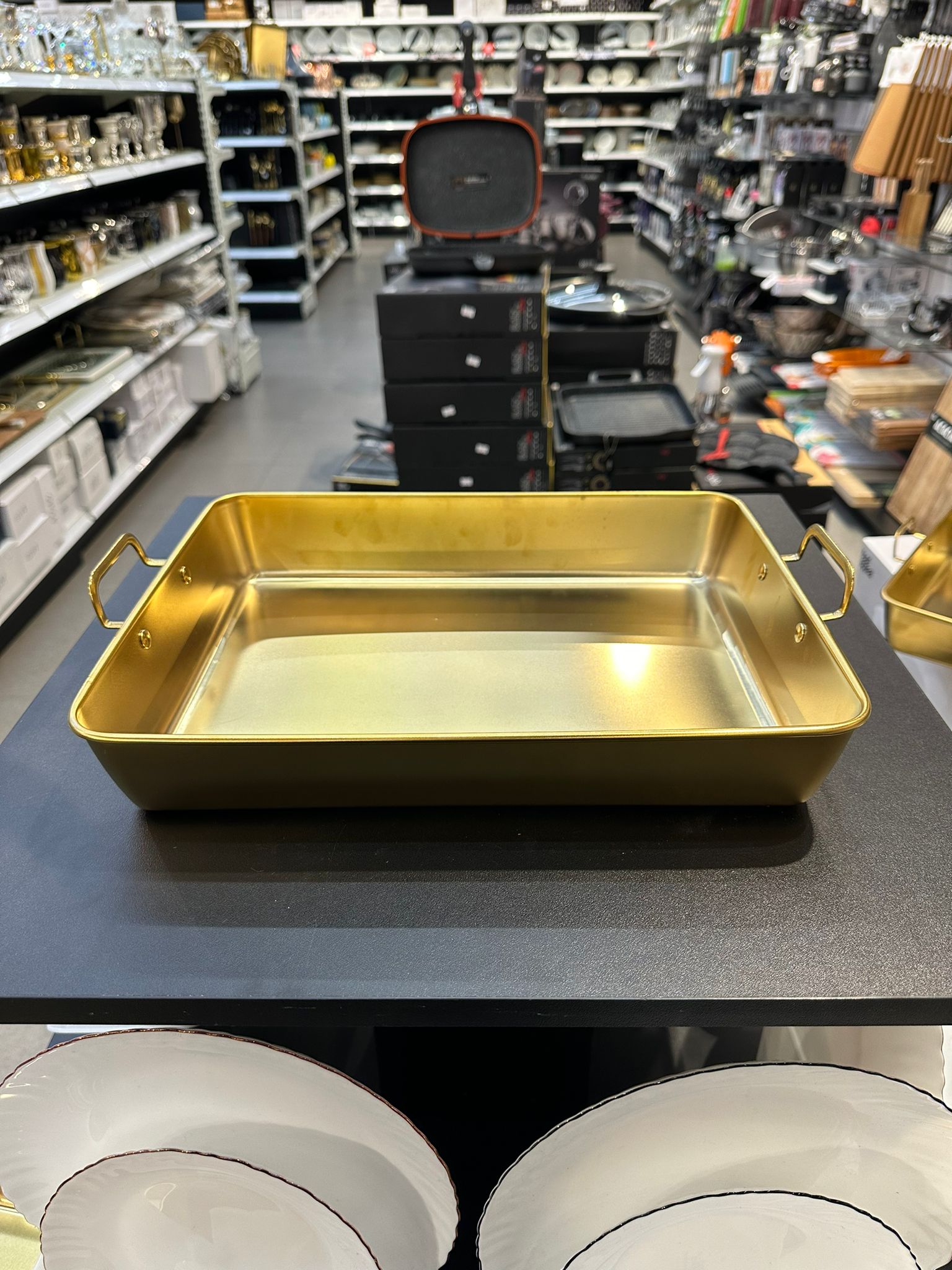 תבנית נירוסטה זהב + ידיות 36X28X6 ס״מ