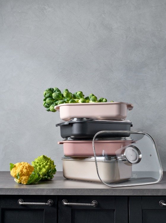 רוסטר עם מכסה ארומטי בצבע שמפניה 25*35 ס"מ - 7.8 ליטר BLACK MARBLE שחור