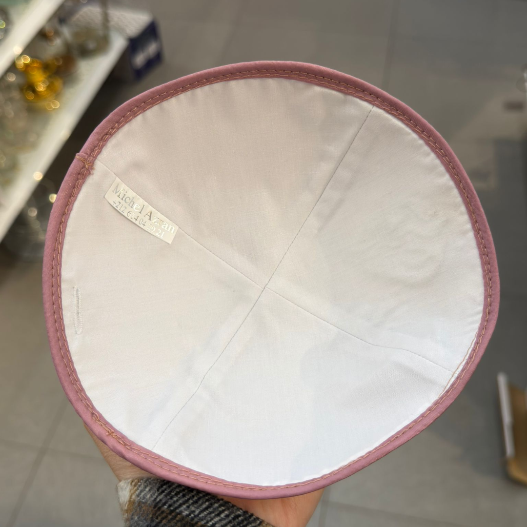 כיפה קטיפה מרוקאית 18 ס״מ –  ורוד 'האש שלי' כתוביות רוז גולד