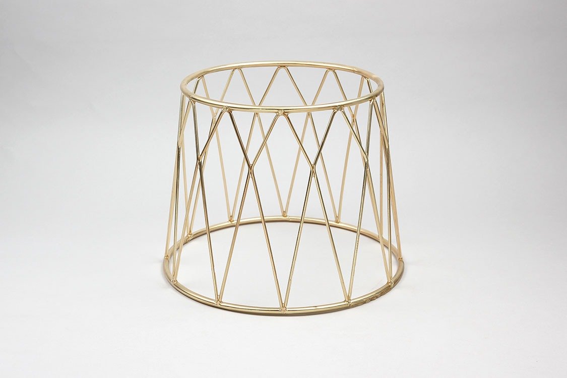 סטנד עגול קוני זהב גובה 20 ס”מ