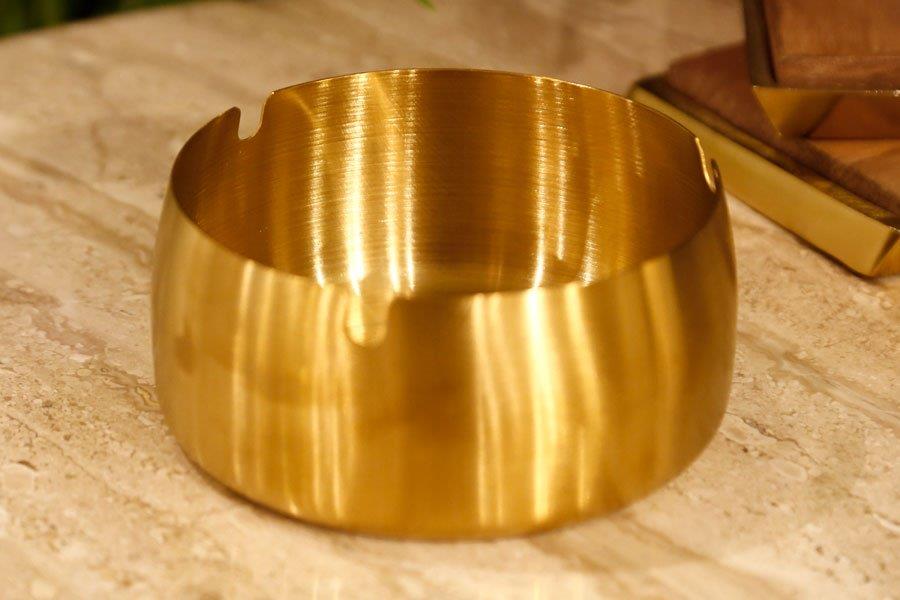 מאפרה נירוסטה זהב 12X12X5.5 ס"מ