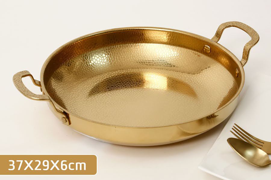 מחבת הגשה נירוסטה זהב מרוקעת 2 ידיות - 37X29X6 ס"מ
