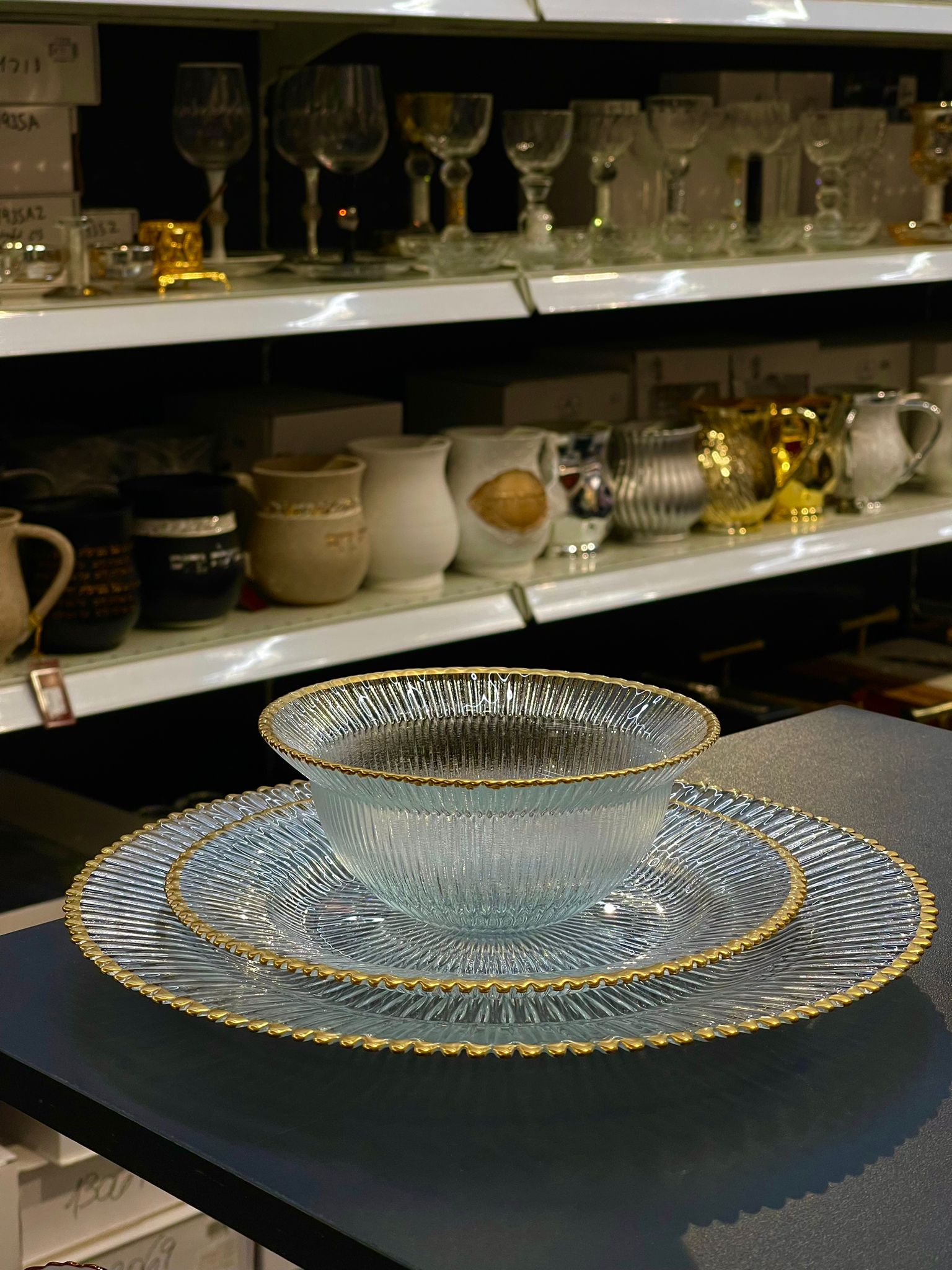 סט צלחות 18 חלקים – זכוכית פס זהב דגם MEIR פסים