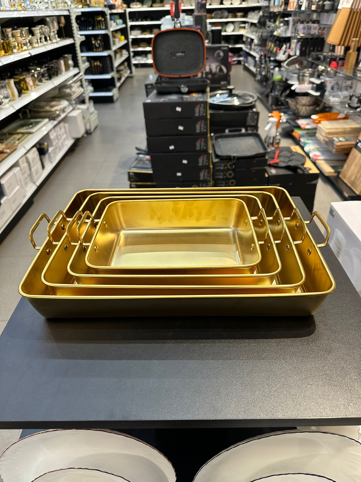 תבנית נירוסטה זהב + ידיות 42X32X6 ס״מ