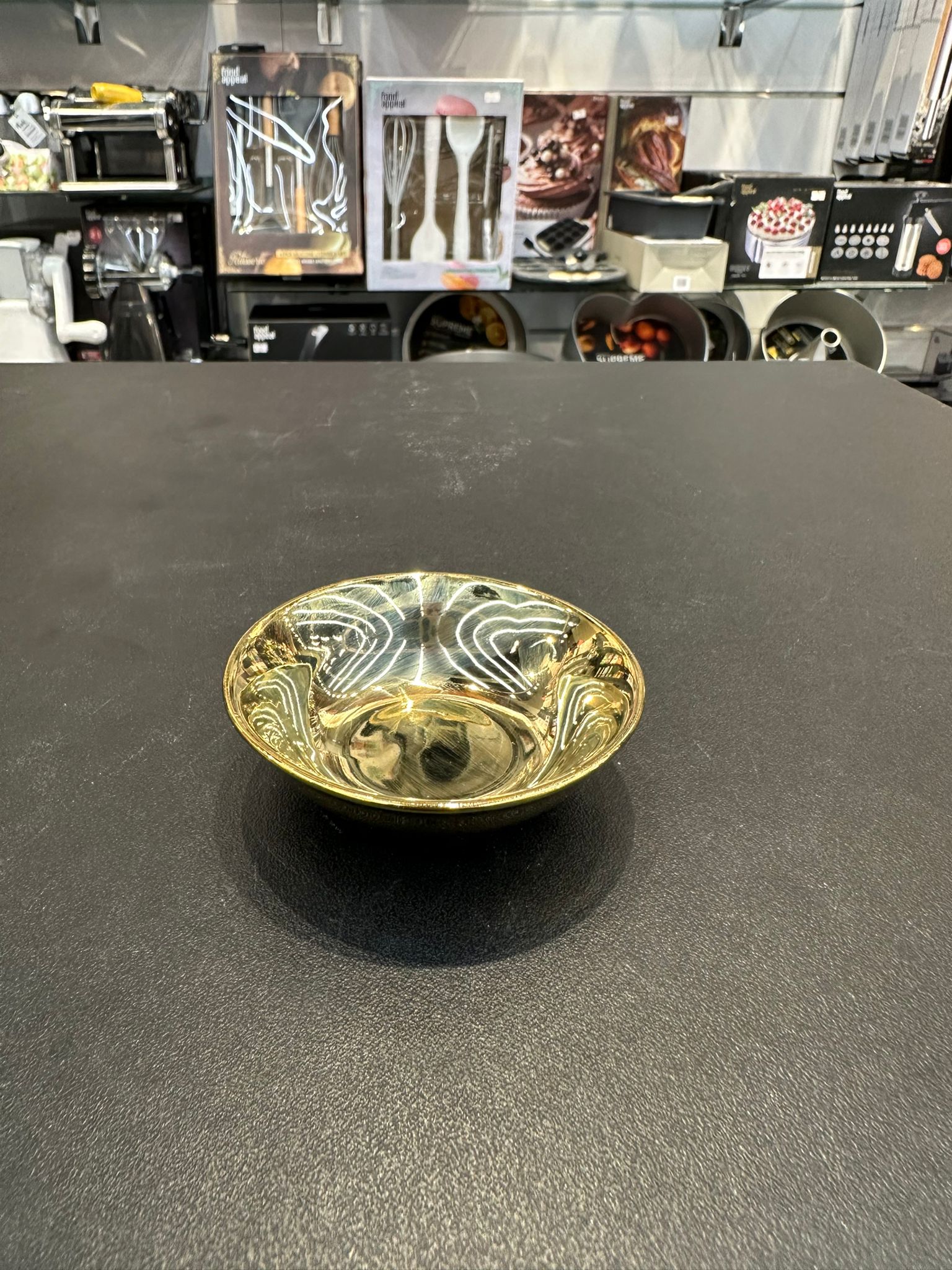 קוקוט פורצלן זהב 8 ס״מ