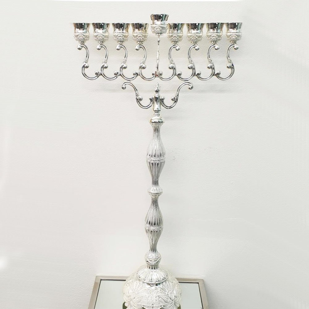 חנוכיה מתכת - כסף פיליגרן הכי גבוהה ג’מבו 92X48 ס”מ