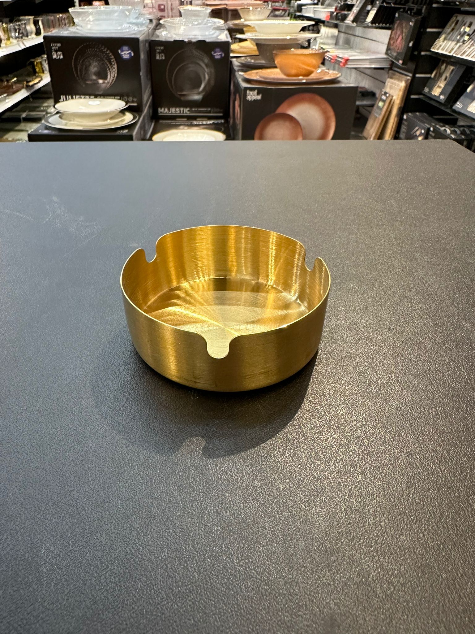 מאפרה נירוסטה - נירוסטה עגולה זהב מיני 8 ס״מ