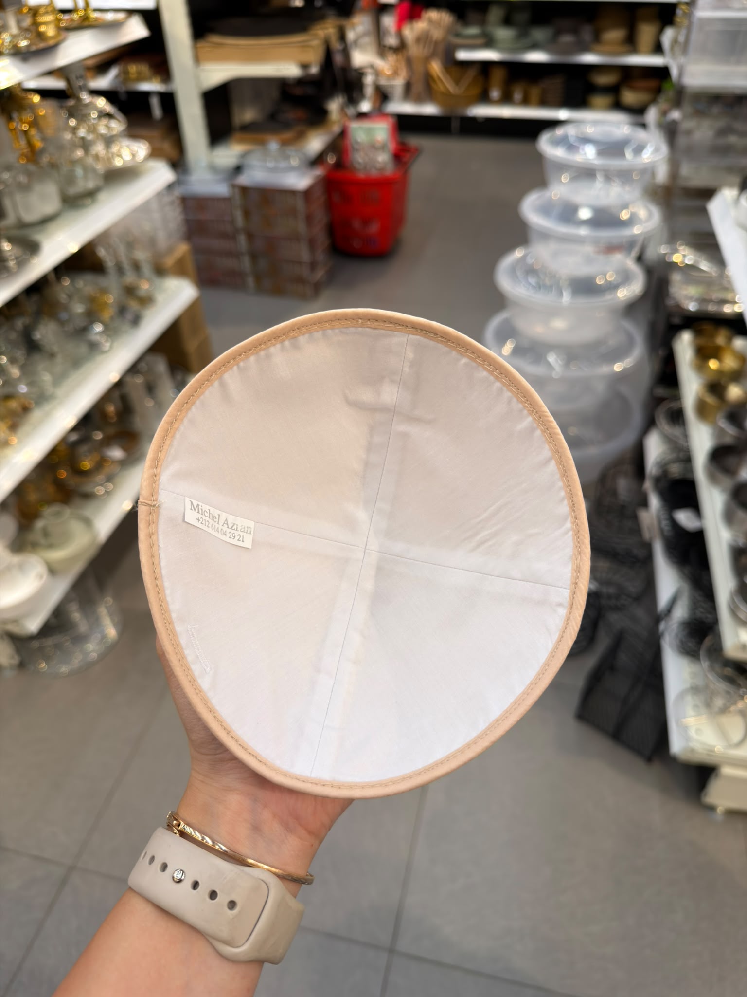 כיפה קטיפה מרוקאית 18 ס״מ – ורוד קלואה 'סידנא בבא אלעזר׳ כתוביות ורוד קלואה