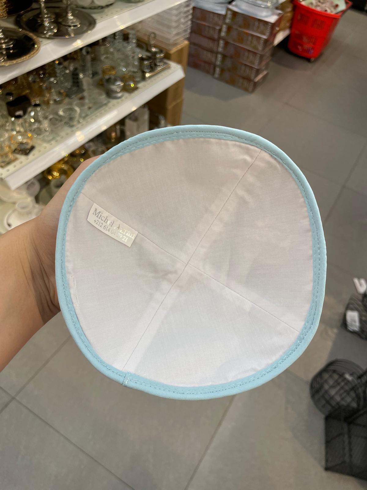 כיפה קטיפה מרוקאית (לילדים) 14 ס״מ – תכלת ׳האש שלי' כתוביות רוז גולד