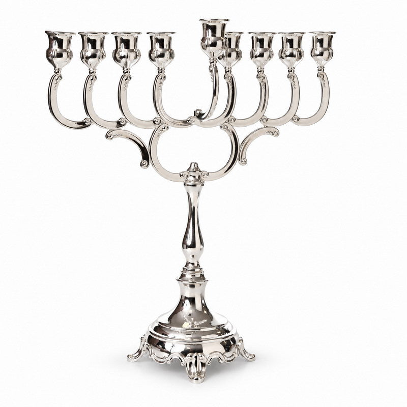 חנוכיה מתכת - מתכת כסף דגם שושנים גובה 52 אורך 47 ס"מ