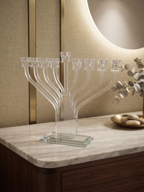 חנוכיה קריסטל - זרועות שקוף על בסיס קריסטל 37X35 ס"מ דגם 14601